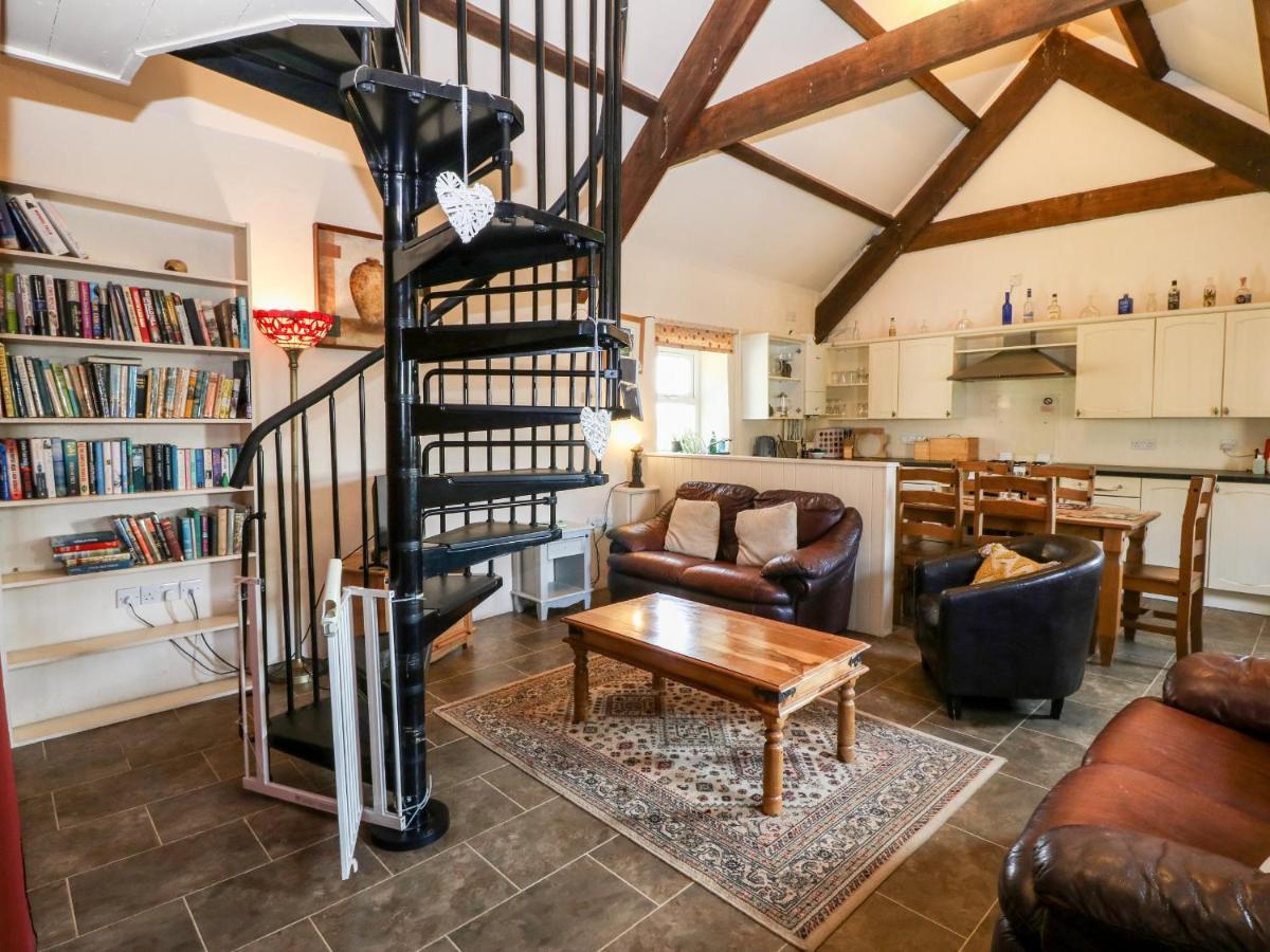 Bwthyn Y Dderwen Oak Cottage Llannor ภายนอก รูปภาพ